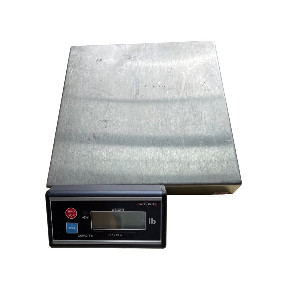 Avery Berkel model 6708 Digital Platform Scale 30 x 0.01 lb Capacity  Working